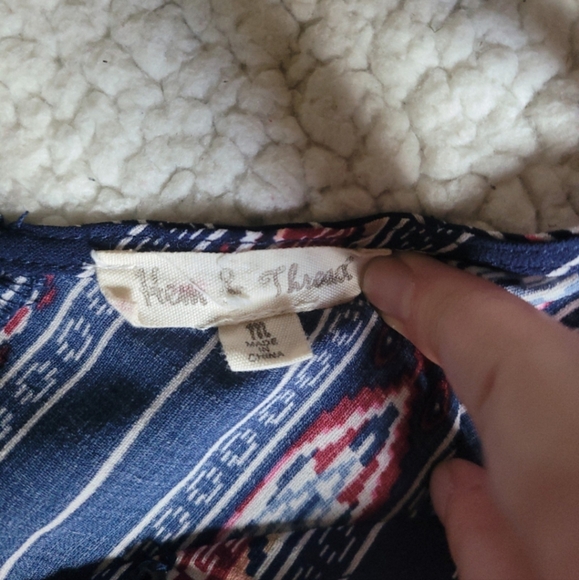 hem & thread romper medium - Picture 2 of 2